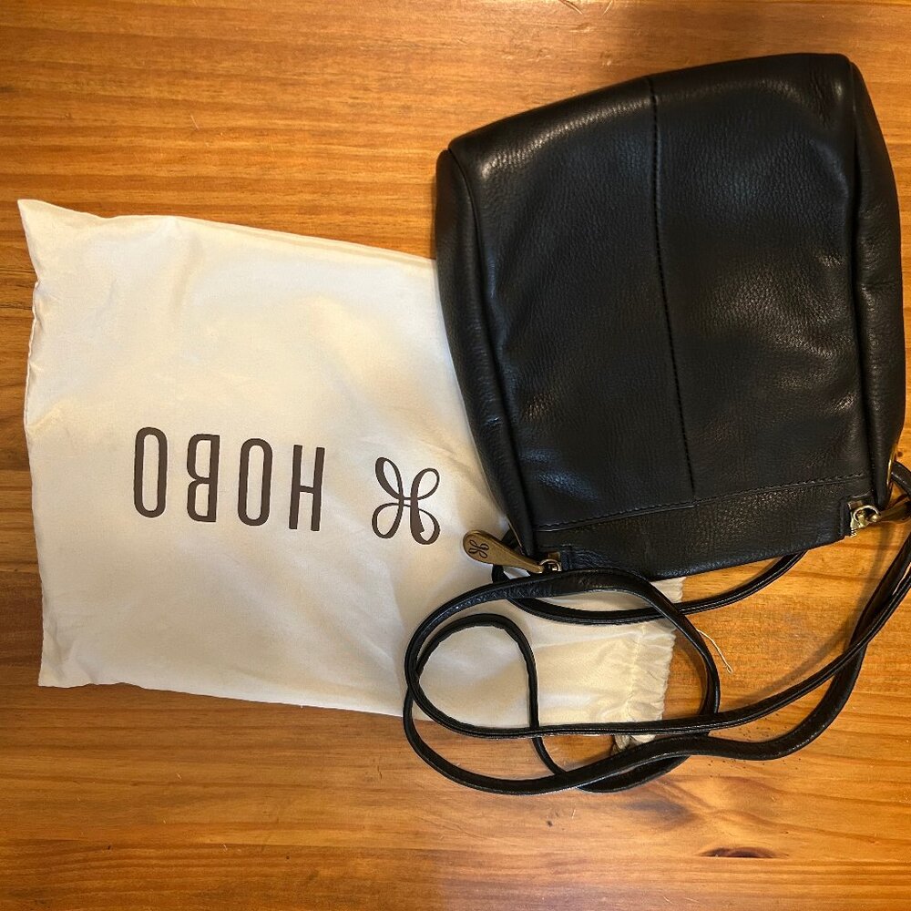 Hobo Brand Fern Crossbody Black - Picture 2 of 3